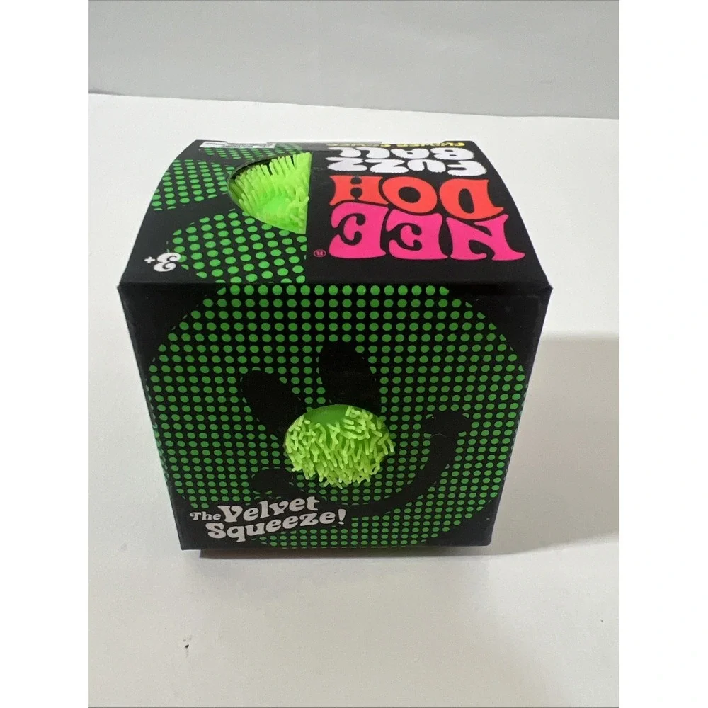 NeeDoh Fuzz Ball Flower Power! by Schylling - Brand New Factory Sealed Green